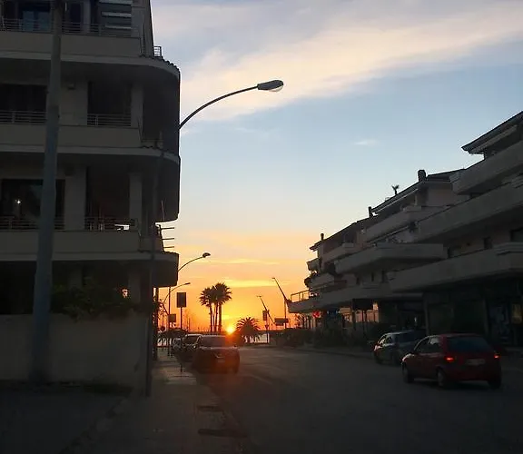 Caricia אלגהרו